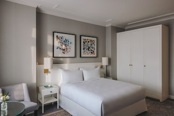 Fairmont, Room, 1 Queen Bed, City View