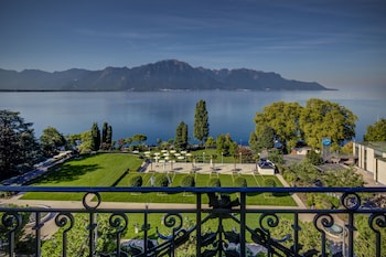 Deluxe Twin Room, 2 Twin Beds, Lake View