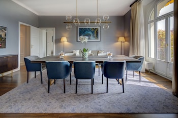 Presidential Suite, 1 King Bed, Kitchen, Lake View, Spacious living & dining area