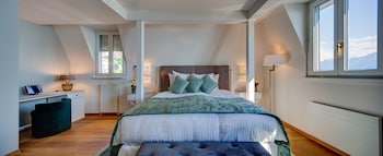 Penthouse Suite, 1 King Bed, Private Rooftop Terrace, Lake View