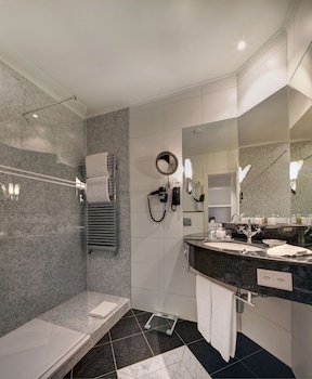 Fairmont, Room, 1 Queen Bed, City View