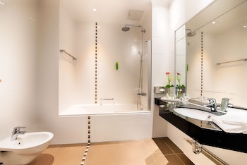 Premium Twin Room