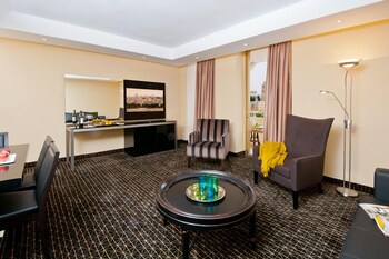 Junior Suite - Renovated