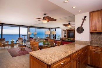 Premium 1-Bedroom Suite, 1 King Bed with Sofa Bed, Kitchen, Balcony, Oceanfront (1 Bath)