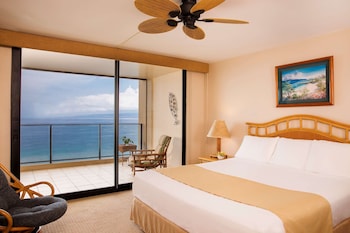 1-Bedroom Suite, 1 King Bed with Sofa Bed, Kitchen, Balcony, Oceanfront (1 Bath)