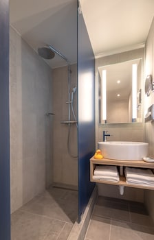 Superior Suite, 1 Queen Bed (Separate Living Room)