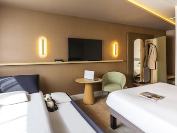 Family Room, Multiple Beds