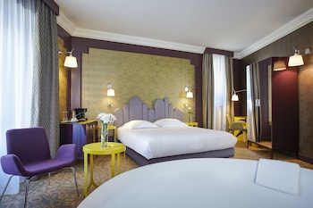 Deluxe room with terrace overlooking the place de la Comédie