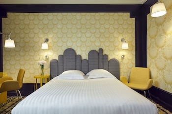 Deluxe room with terrace overlooking the place de la Comédie
