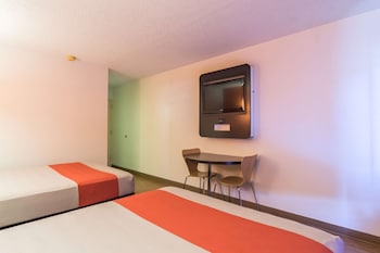 Deluxe Room, 2 Queen Beds, Non Smoking, Kitchenette
