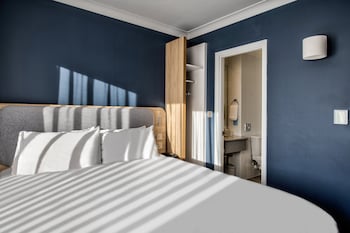 Standard Room, 1 Double Bed (with Free Hot Breakfast)