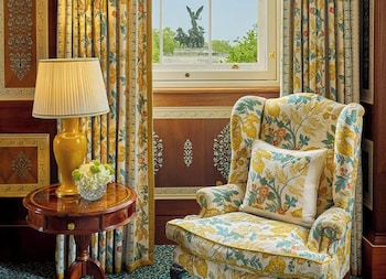 Suite (St James)
