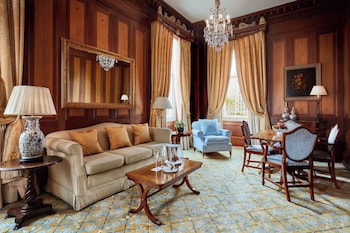 Suite (Buckingham)