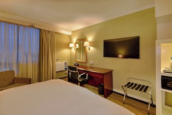 Standard Room, 1 King Bed, Smoking