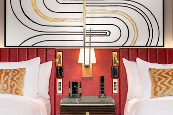 Fairmont Gold, Room, 2 Queen Beds