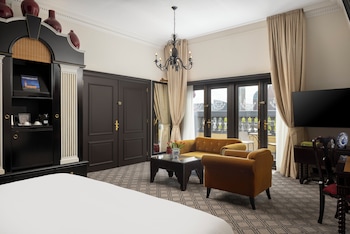 Junior Suite, 1 King Bed