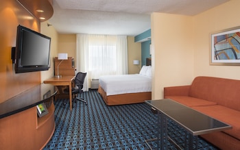 Executive Suite, 1 King Bed with Sofa bed
