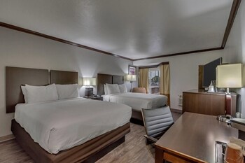 Room, 2 Queen Beds, Non Smoking