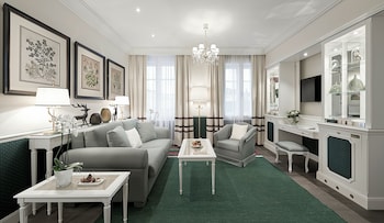 Signature Suite