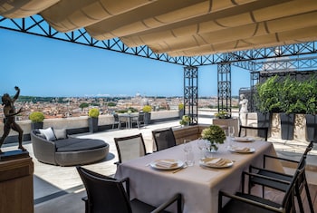 Penthouse (Villa Medici Suite)