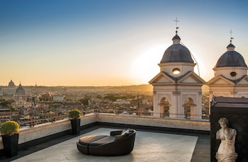 Penthouse (Villa Medici Suite)