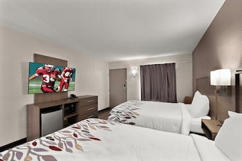 Deluxe Room, 2 Queen Beds, Non Smoking (First Floor)