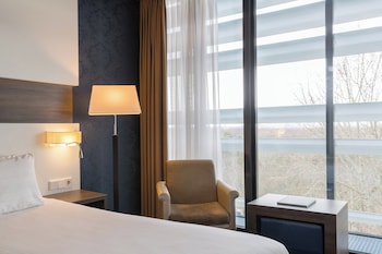 Deluxe Room, 1 King Bed