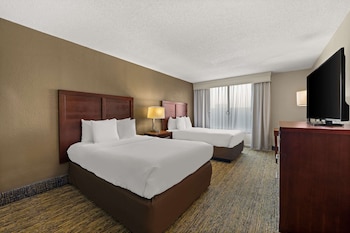 Standard Room, Roll-in Shower, Non Smoking (Double Room, 2 Double Beds)