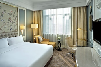 Standard Room, 1 King Bed