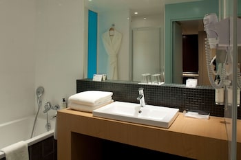 Superior Room, Multiple Beds, Non Smoking (Third bed is Single Bed)