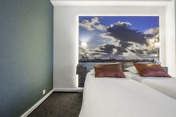 Superior Room, 1 Queen Bed, Non Smoking