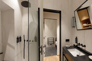 Communicating Apartments - Via Di Ripetta 229