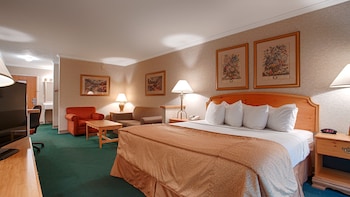 Suite, 1 King Bed, Hot Tub