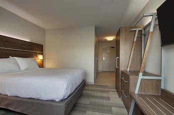 Room, 1 Queen Bed, Accessible (Communications/Mobility Accessible)