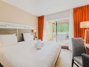 Executive Room, 1 Double Bed, Terrace, Garden View