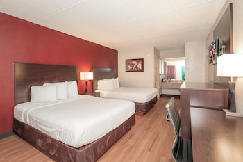 Superior Room, 2 Queen Beds, Accessible, Smoking