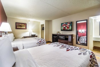 Deluxe Room, 2 Double Beds, Accessible, Non Smoking (Roll-In Shower)