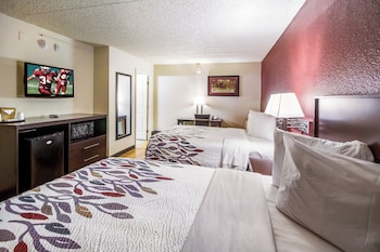 Deluxe Room, 2 Double Beds, Accessible, Non Smoking (Roll-In Shower)
