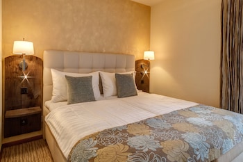 Suite, Garden View