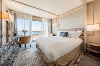 Superior Room. 1 Double Size Bed, with Balcony, facing the Sea