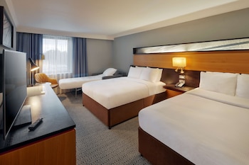 Family Room, Multiple Beds