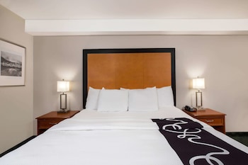 Room, 1 Queen Bed, Accessible, Non Smoking (Mobility Accessible)