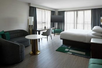 Executive Room, 1 King Bed, Balcony (Balcony)