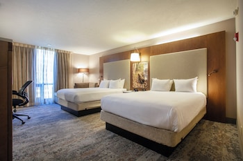 Standard Room, 2 Queen Beds, Accessible, Non Smoking