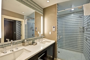 Suite, 1 Bedroom, Patio