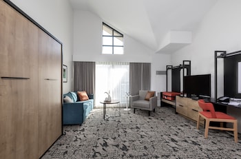 Loft Suite Sleeps 6