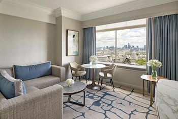 Suite (Regent)