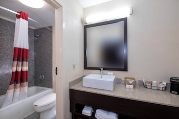 Deluxe Room, 1 King Bed, Non Smoking