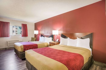 Standard Room, 2 Queen Beds, Non Smoking