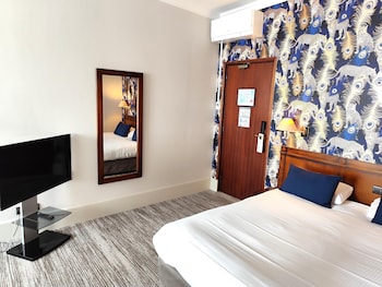 Executive Room, 1 Double Bed, Non Smoking (Larger Room)